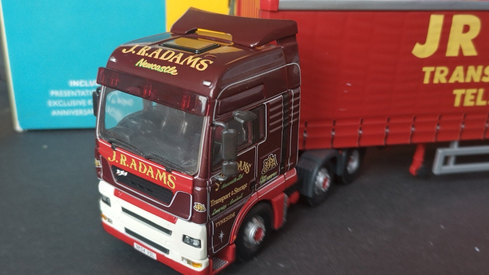 Erf Ect Olympic Curtainside J.R. Adams 1:50 Corgi Pol, Hobby en Vrije tijd, Modelauto's | 1:50, Corgi, ., Nieuw, Bus of Vrachtwagen
