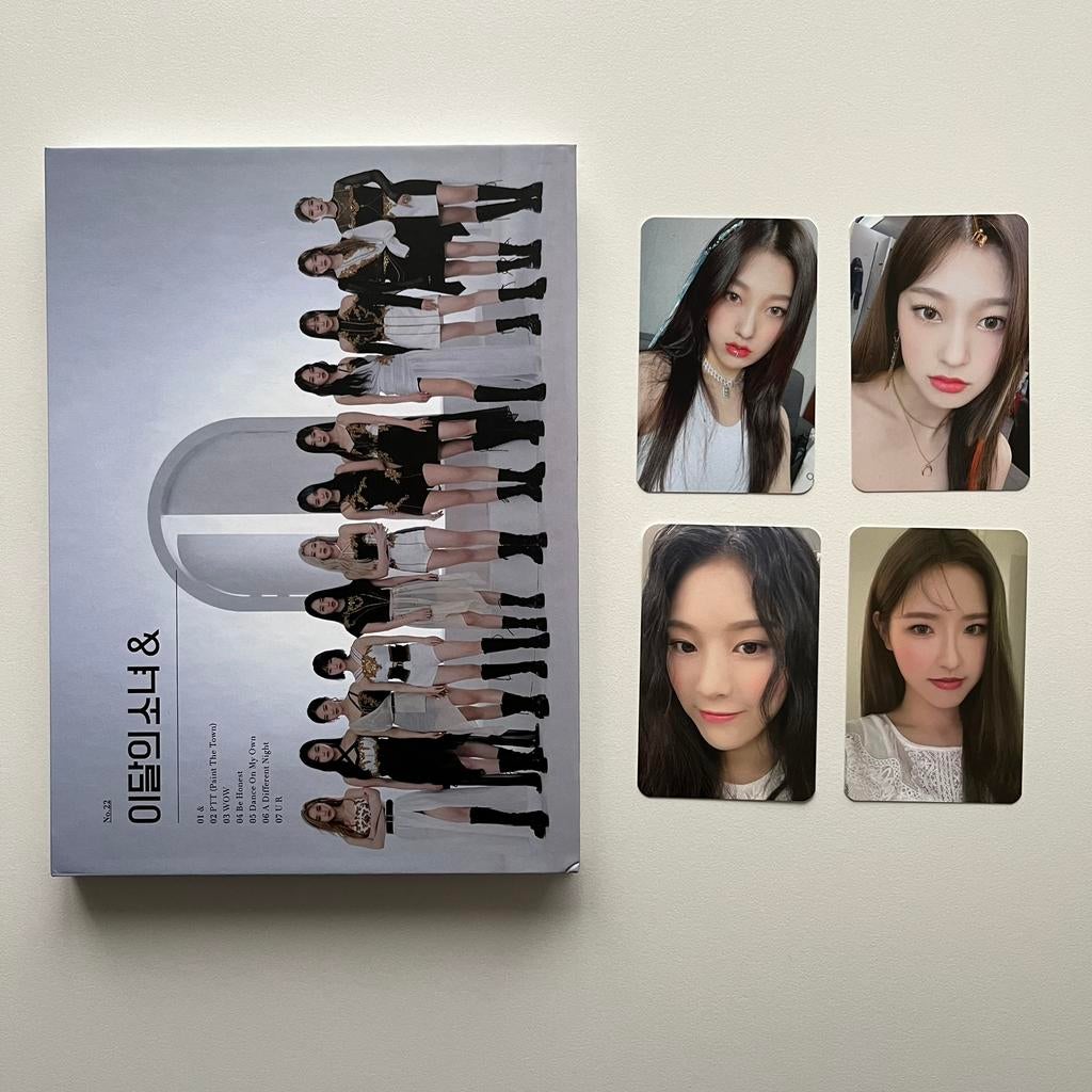 Loona - & album, Ophalen of Verzenden, Zo goed als nieuw, Aziatisch