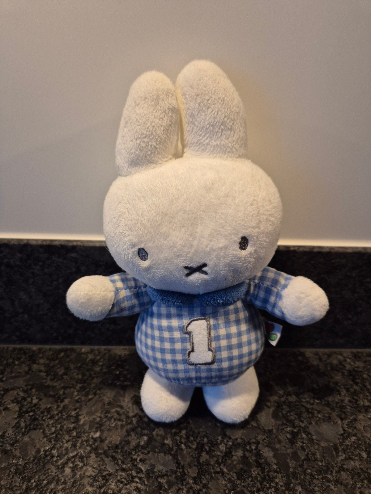 Nijntje - Knuffel Nijntje met nummer 1, Ophalen of Verzenden, Konijn