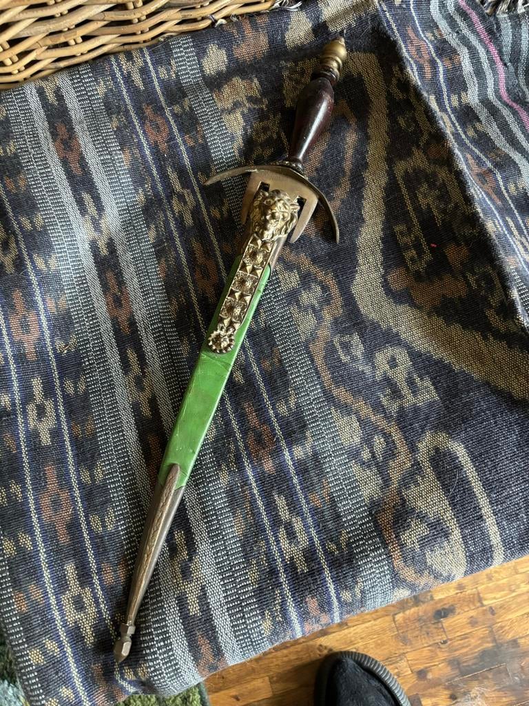 Mooie pareerdolk replica voor LARP, Ophalen of Verzenden, Gebruikt, Toneelattributen of Onderdelen