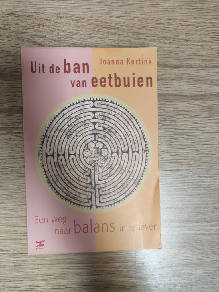 Uit de ban van eetbuien - Joanna Kortink, Ophalen of Verzenden, Zo goed als nieuw