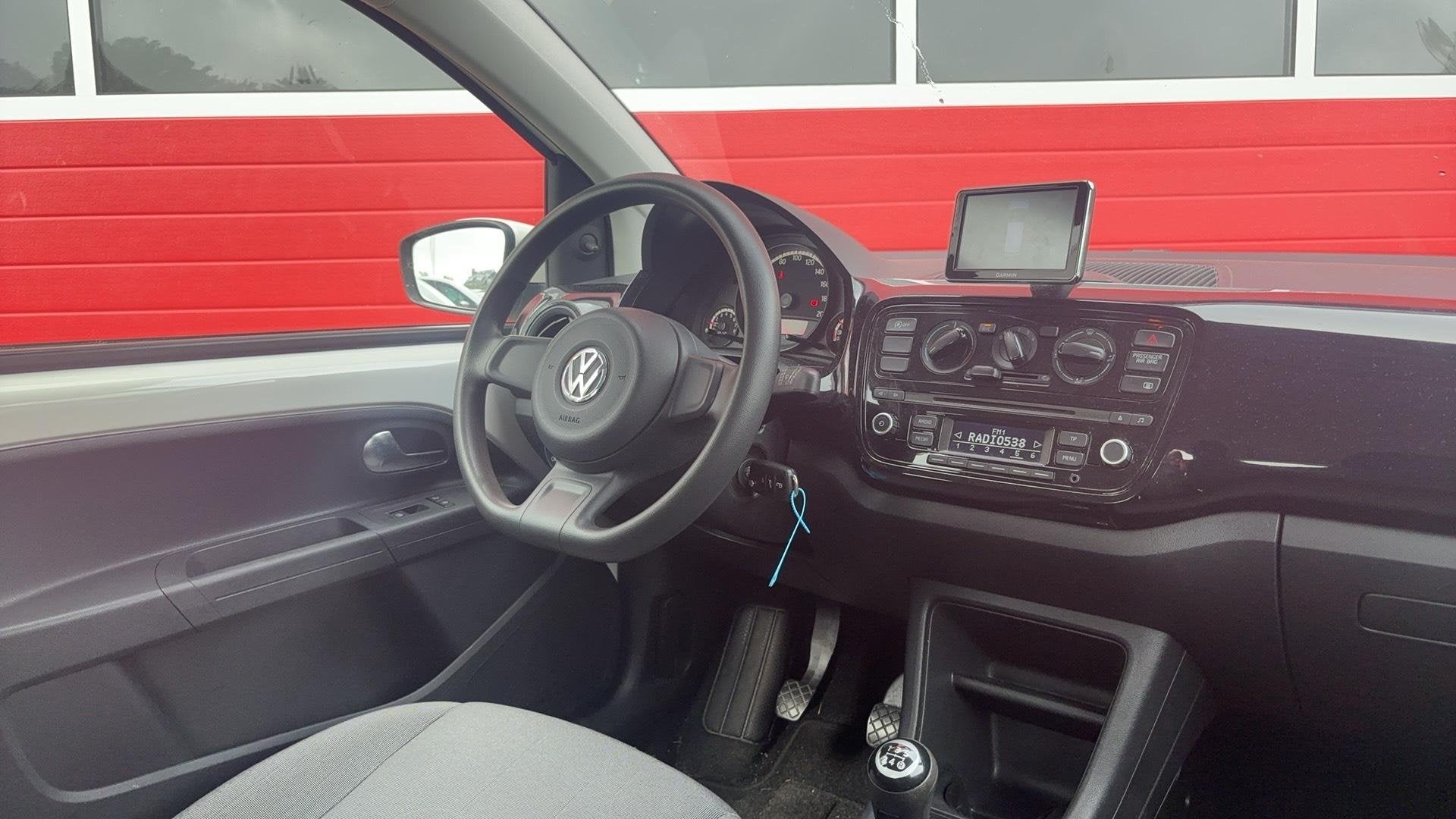 Volkswagen Up! 1.0 move up! BlueMotion NAVI / AIRCO / BLUETO, Voorwielaandrijving, Euro 5, Stof, Gebruikt