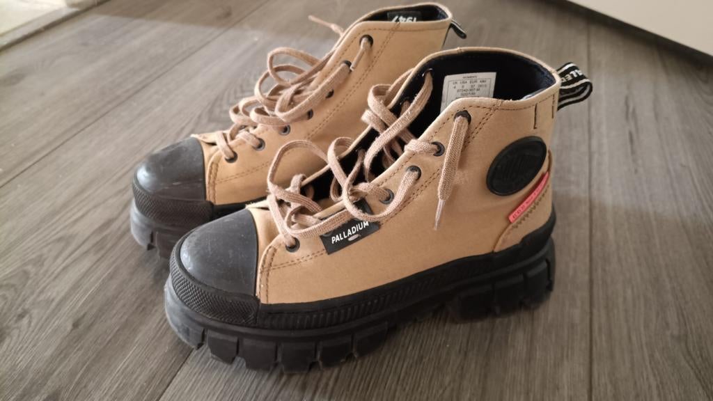 Palladium Shoes 37/36, Kleding | Dames, Schoenen, Ophalen of Verzenden, Sneakers of Gympen