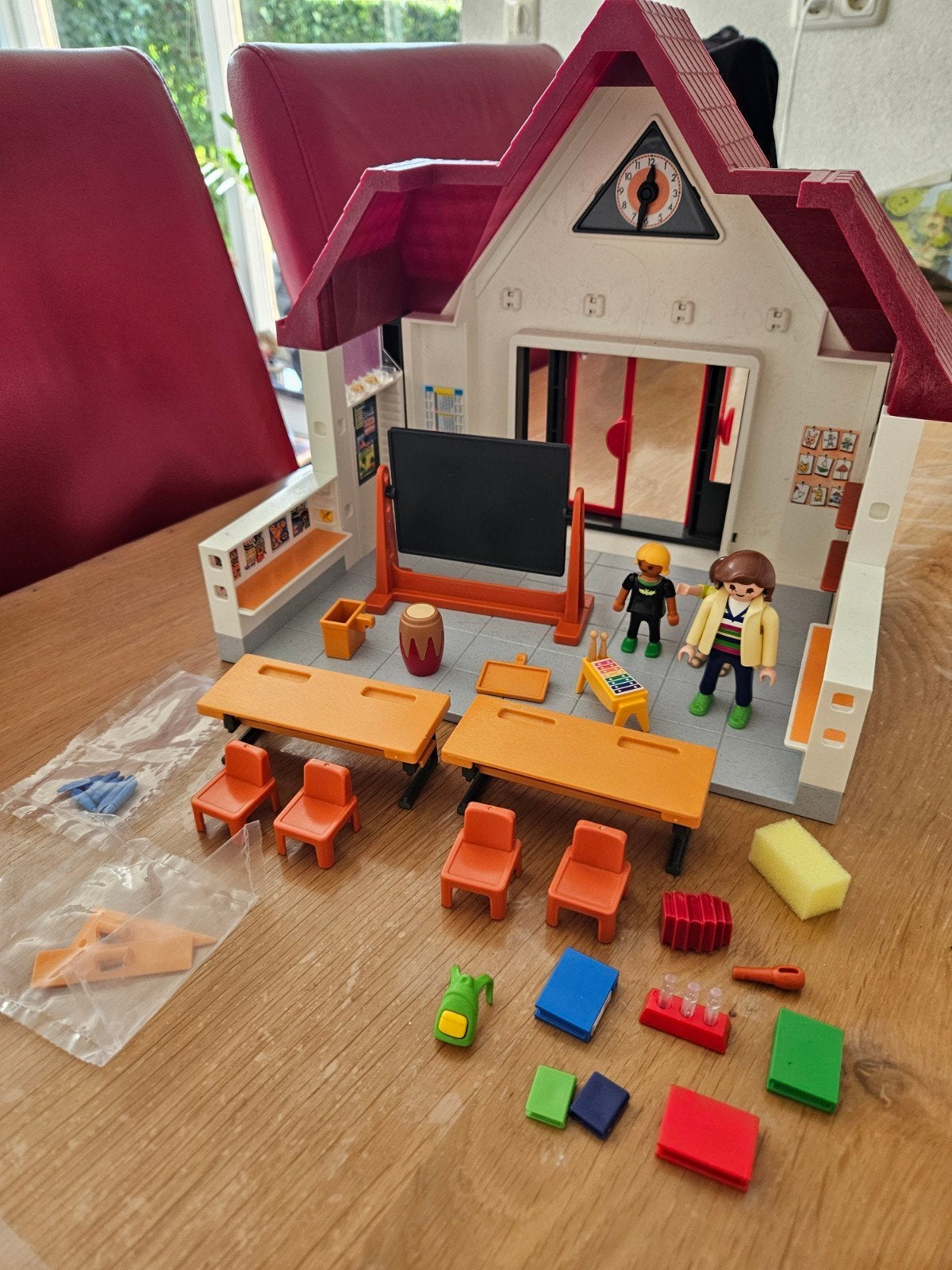 Playmobil Schoolgebouw met accessoires, Ophalen of Verzenden, Zo goed als nieuw, Jongen of Meisje