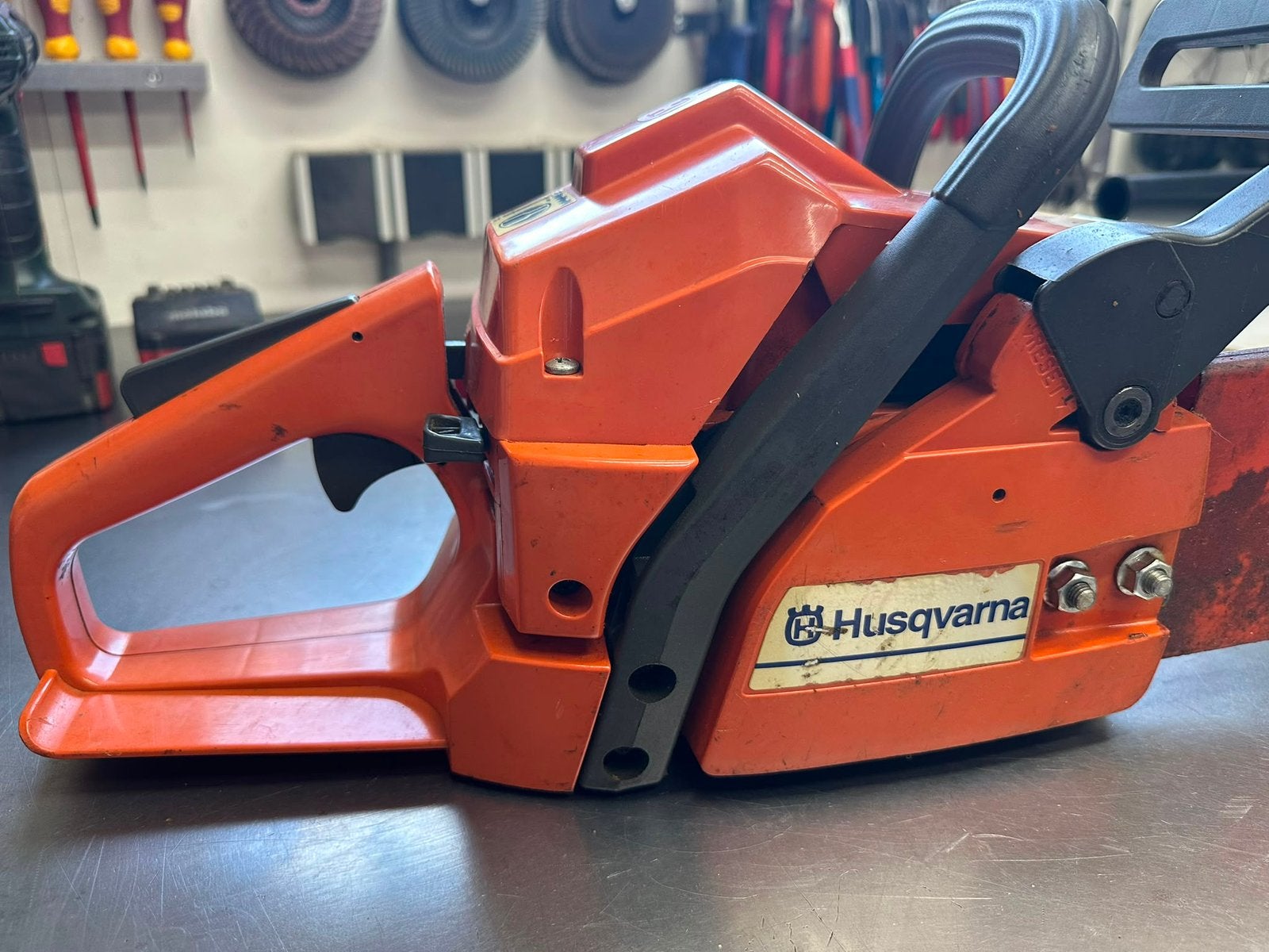 Husqvarna 141 kettingzaag ( weinig gebruikt), Ophalen, Zo goed als nieuw