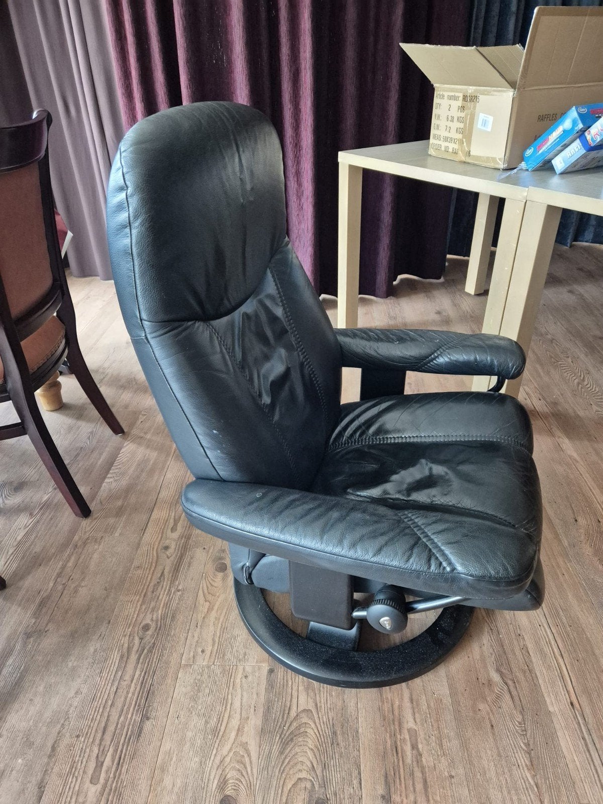 Stressless fauteuil zwart leer verstelbaar, Gebruikt, Modern, Comfort, Ophalen of Verzenden, 75 tot 100 cm