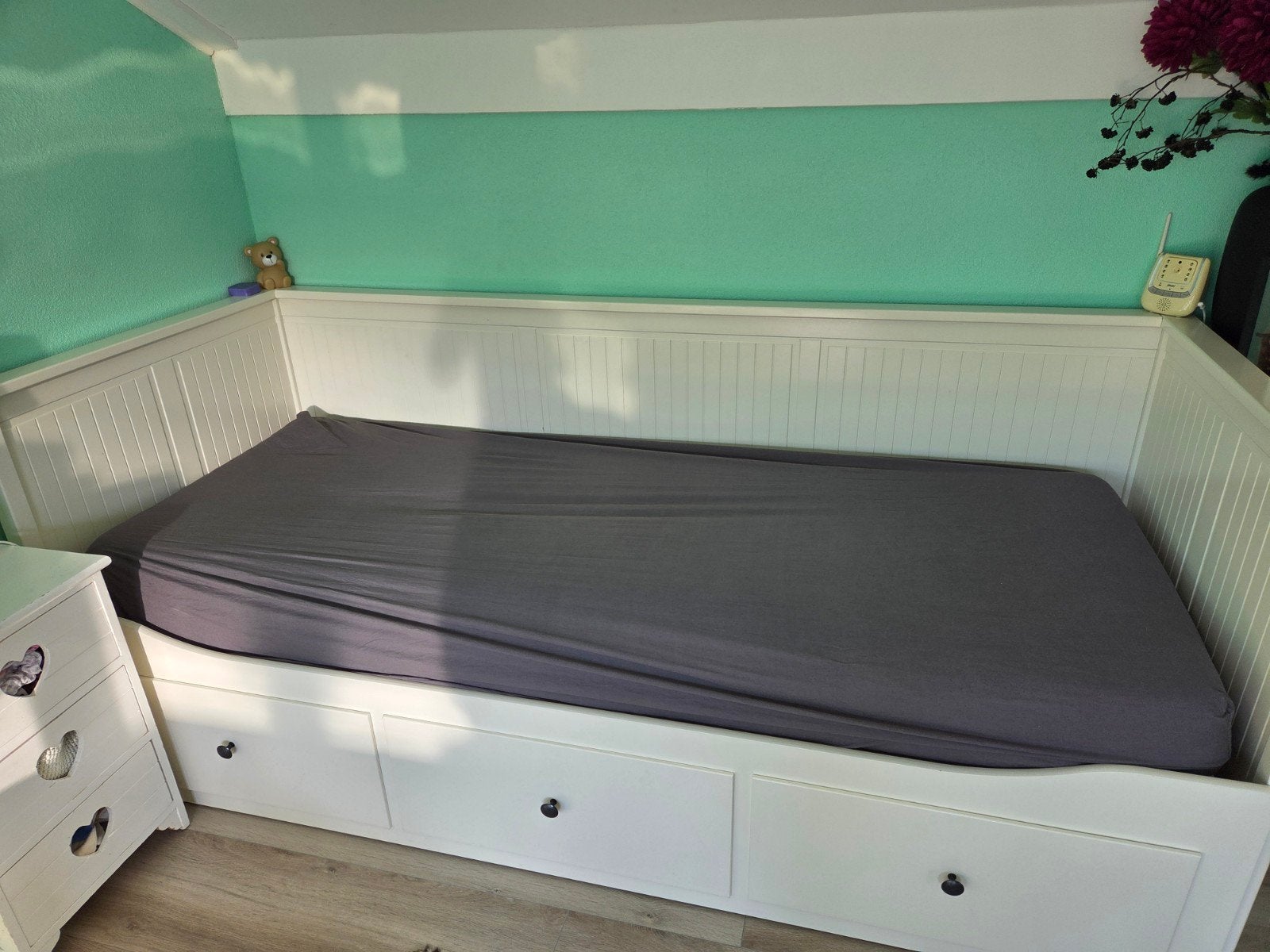 IKEA Hemnes bedbank met 3 lades en matras, Huis en Inrichting, Slaapkamer | Bedden, Ophalen, Gebruikt, Wit, Tweepersoons