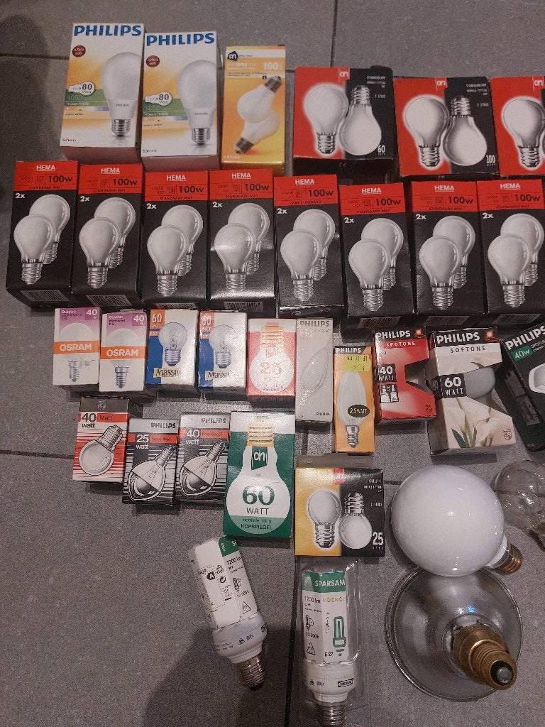 Gloeilampen       µ1a, Huis en Inrichting, Lampen | Losse lampen, Ophalen, Nieuw, E27 (groot), Led-lamp