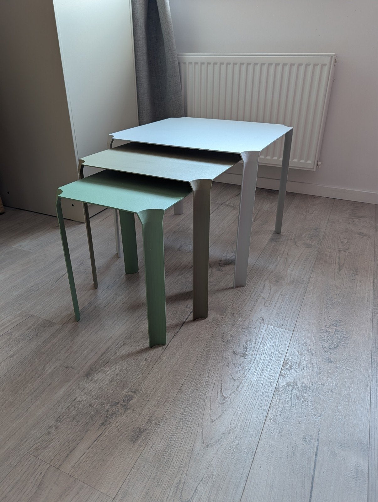 Set van 3 metalen Spinder Design bijzettafels, Ophalen, Minder dan 45 cm, Minder dan 55 cm, Metaal of Aluminium