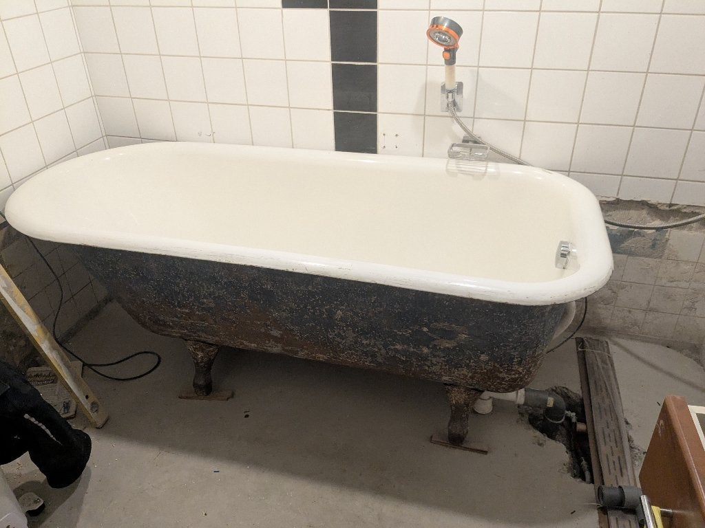 Gietijzeren bad op pootjes met emaille, Ophalen, Gebruikt, Bad