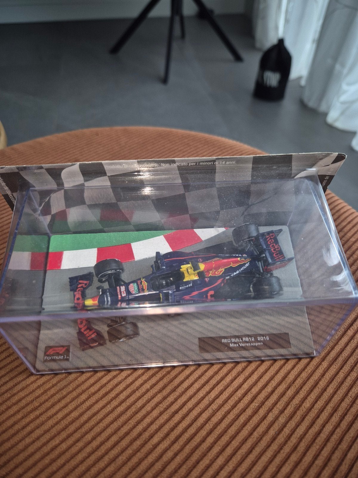 Max Verstappen Red Bull RB12 2016 schaalmodel 1:43, Ophalen, Zo goed als nieuw, Auto