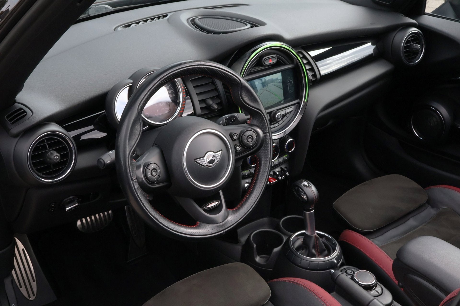 Mini Cabrio 2.0 Cooper S|JCW|Harman/Kardon|Camera|JCW STOELE, Auto's, 1998 cc, Stof, Gebruikt, Euro 6