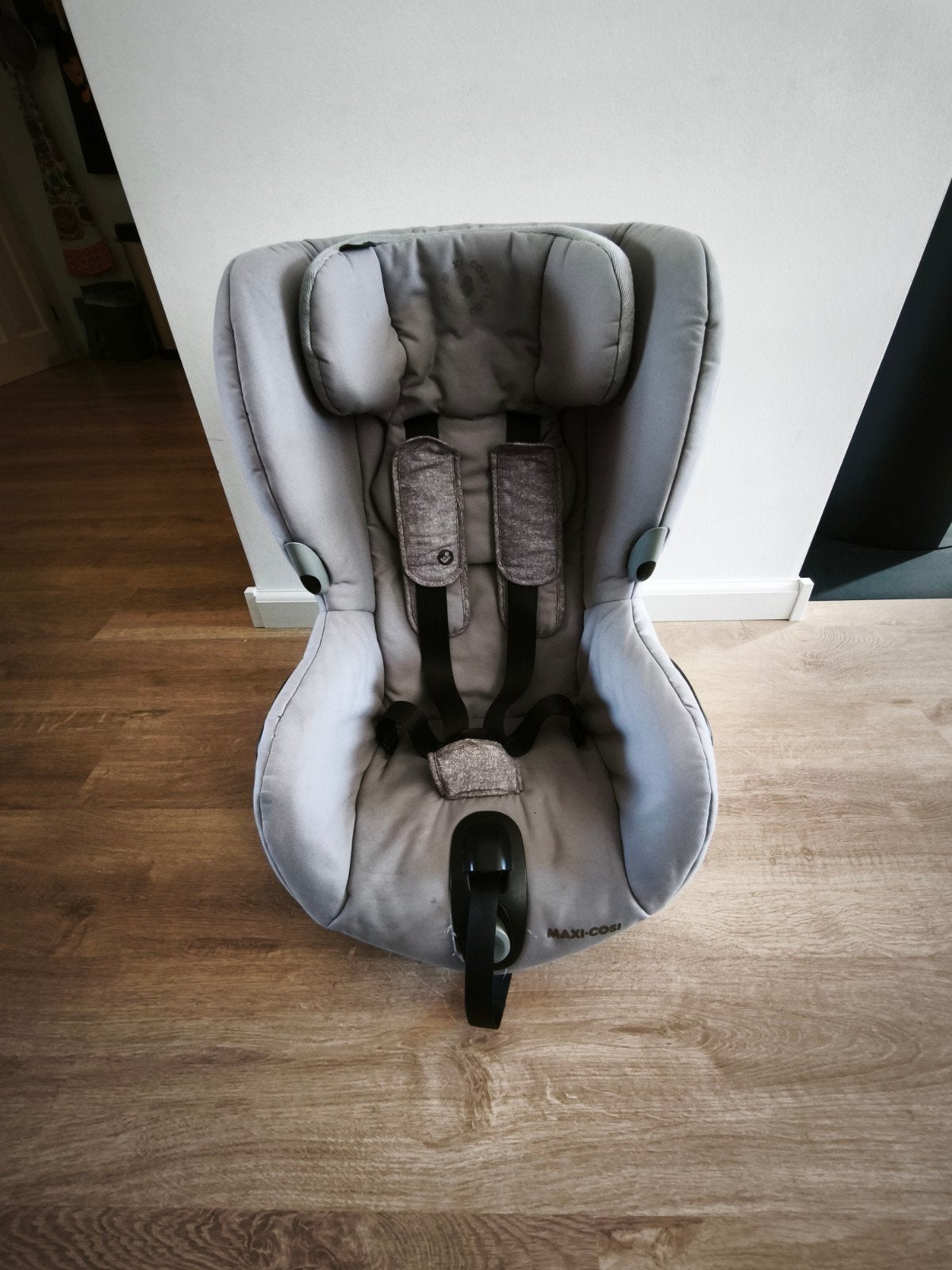 Maxi-Cosi Axiss draaibaar autostoeltje, Ophalen, Autogordel, 0 t/m 18 kg, Verstelbare rugleuning