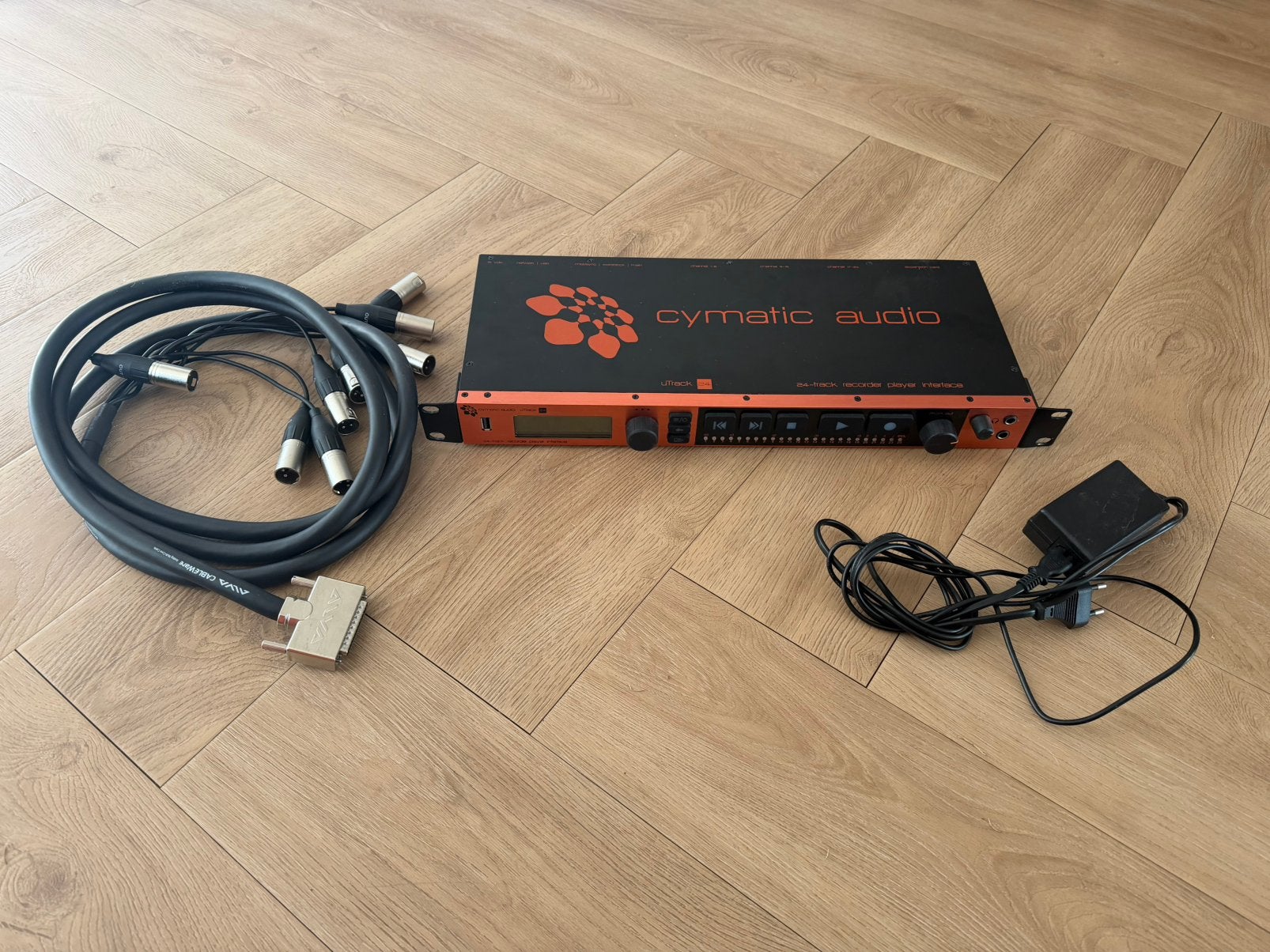 Cymatic uTrack24 - Live Recorder and playback rack, Ophalen, Zo goed als nieuw
