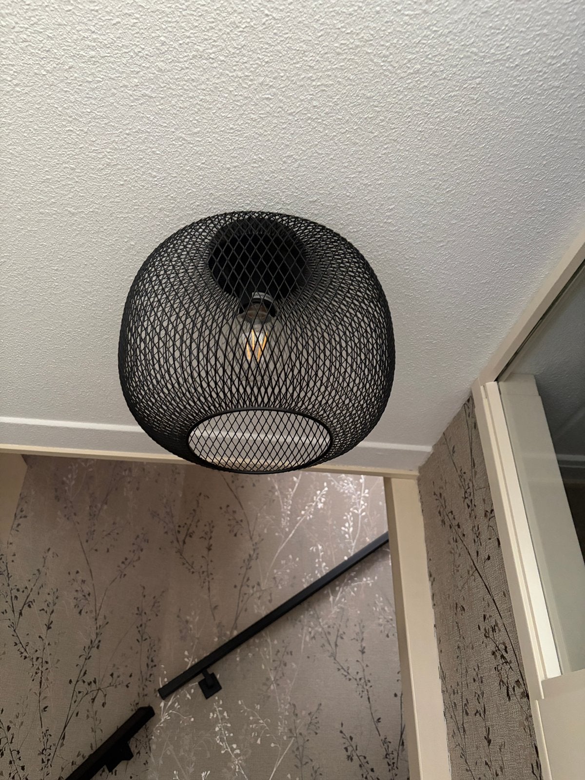 Zwarte metalen plafondlamp, Ophalen, Zo goed als nieuw