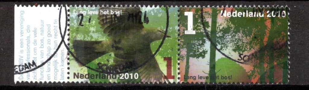 gestempelde zegel. Jaar 2010: paartje leve het bos met tab, Ophalen of Verzenden, Na 1940, Gestempeld