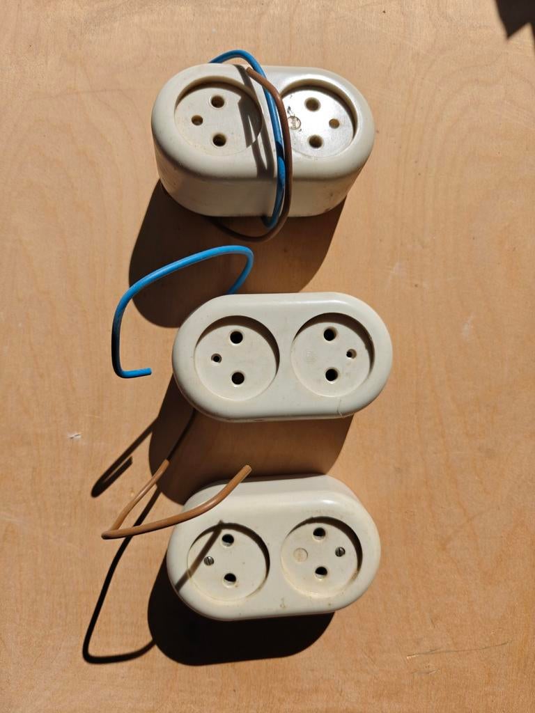 Vintage wandcontactdoos, Ophalen of Verzenden, Stopcontact