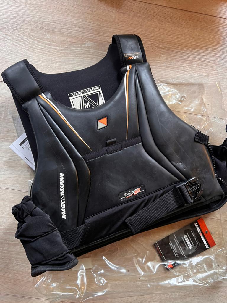 Magic Marine Reddingsvest/Zwemvest - Maat M, Watersport en Boten, Watersportkleding, Ophalen of Verzenden, Nieuw, Dame of Heer