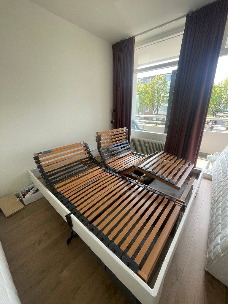 Elektrische lattenbodem Ubica Iso-Tec M 2st. 90x200cm, Ophalen, Gebruikt, 90 cm, Eenpersoons