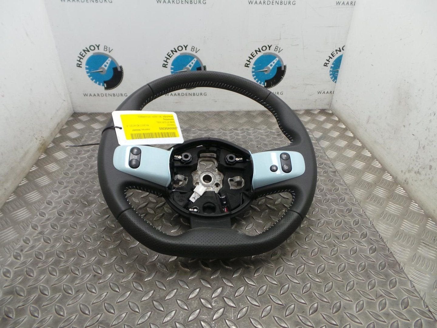 RENAULT TWINGO STUURWIEL 2017, Ophalen of Verzenden, Gebruikt, ARN erkend