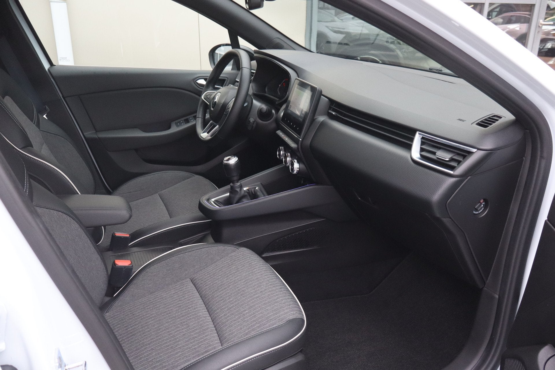 Renault Clio 1.0 TCe 90 Techno Camera I Keyless E+S I Apple, Auto's, Gebruikt, Euro 6, Leder en Stof, Bedrijf
