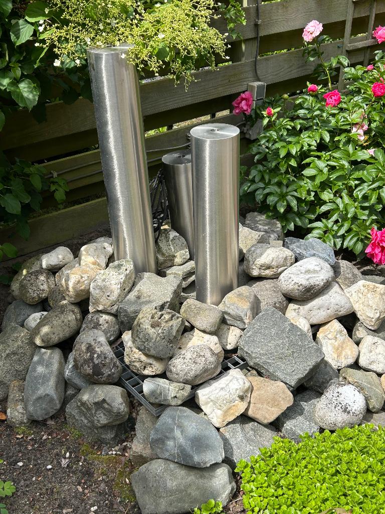 Fontijn met 3 RVS buizen elk diameter 13 cm., Tuin en Terras, Ophalen, Gebruikt, Rvs, Fontein
