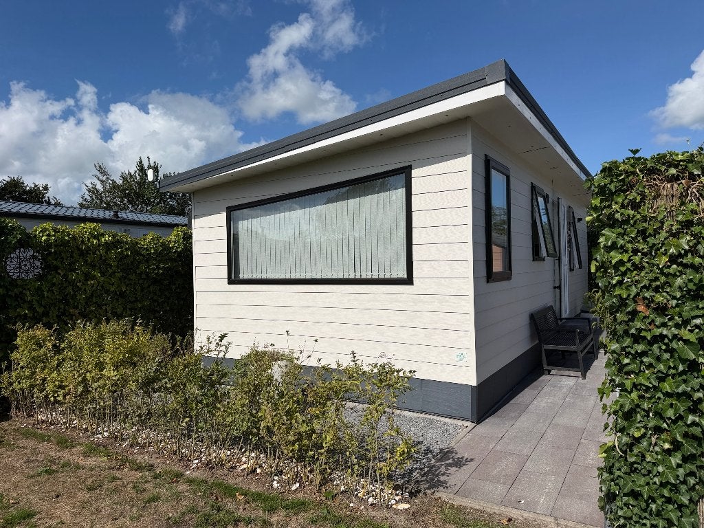 Modern chalet op Camping Klarebeek te Ouddorp aan Zee, Tot en met 4