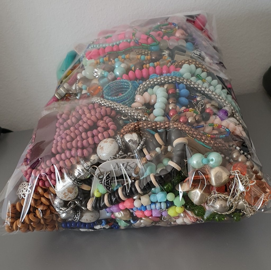 Sieraden partij 1,8kg totaal, Verzenden, Gebruikt, Overige kleuren, Overige materialen