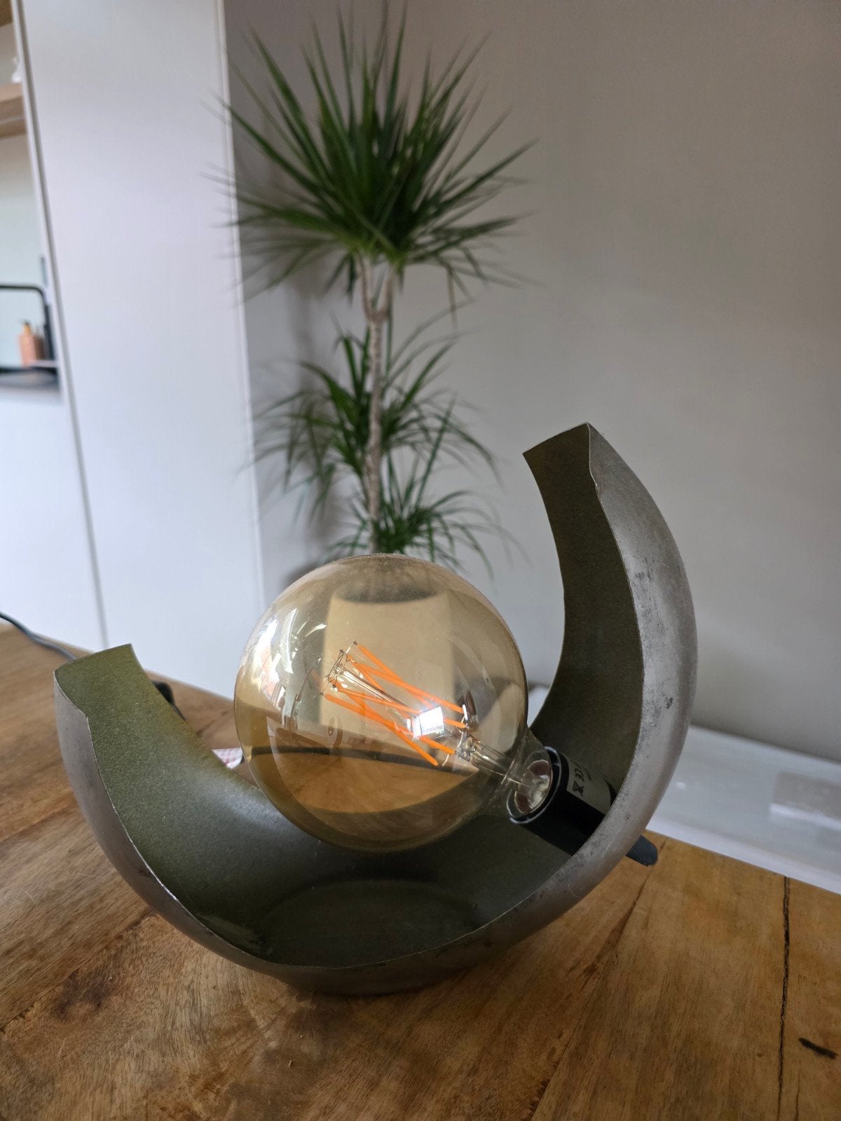 Industriële tafellamp met Edison gloeilamp, Huis en Inrichting, Overige merken, Grijs, Metaal, Industrieel