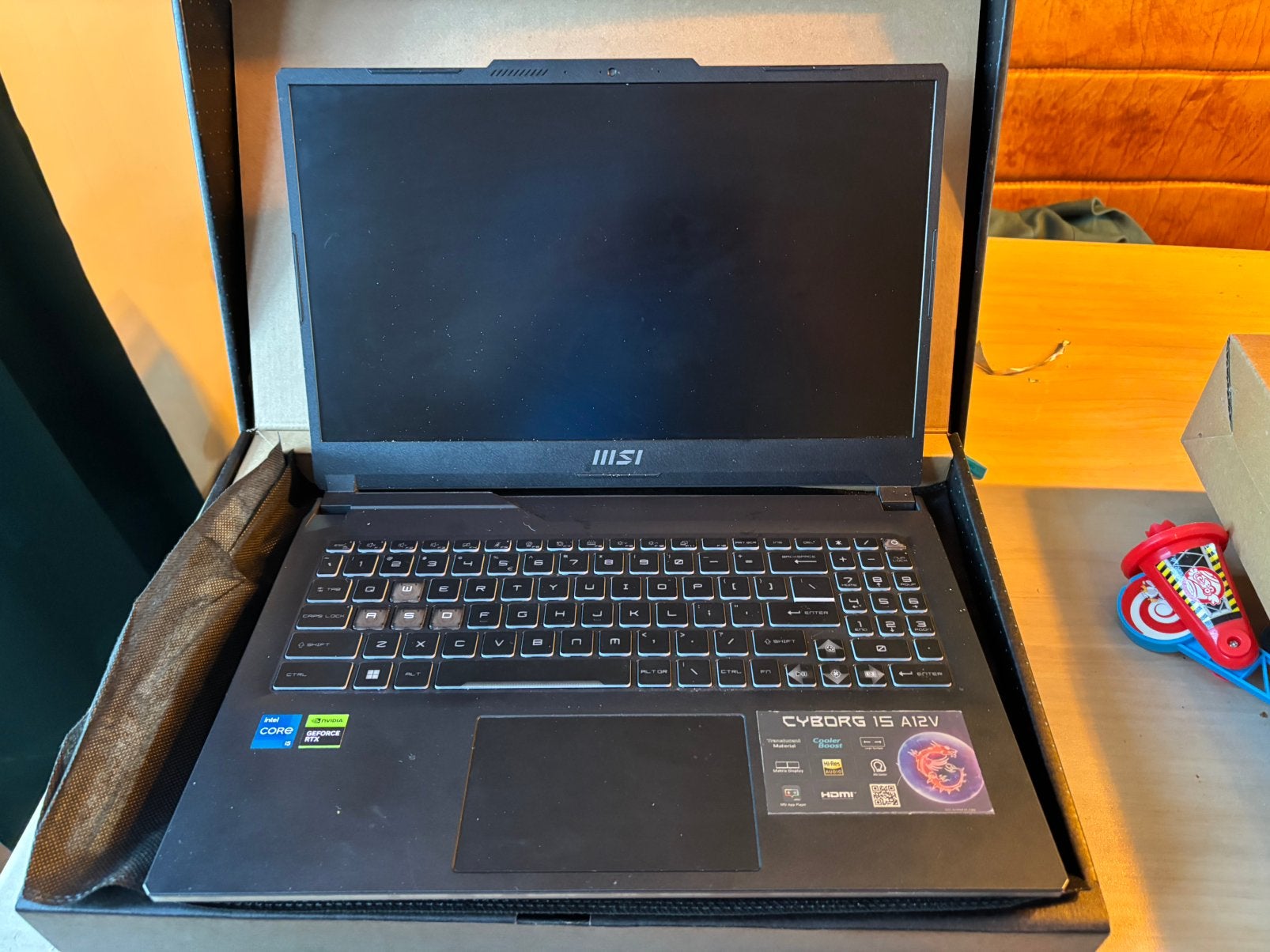 Msi Cyborg A12VE defect, Computers en Software, Windows Laptops, Zo goed als nieuw, 15 inch, 2 tot 3 Ghz, Ophalen of Verzenden