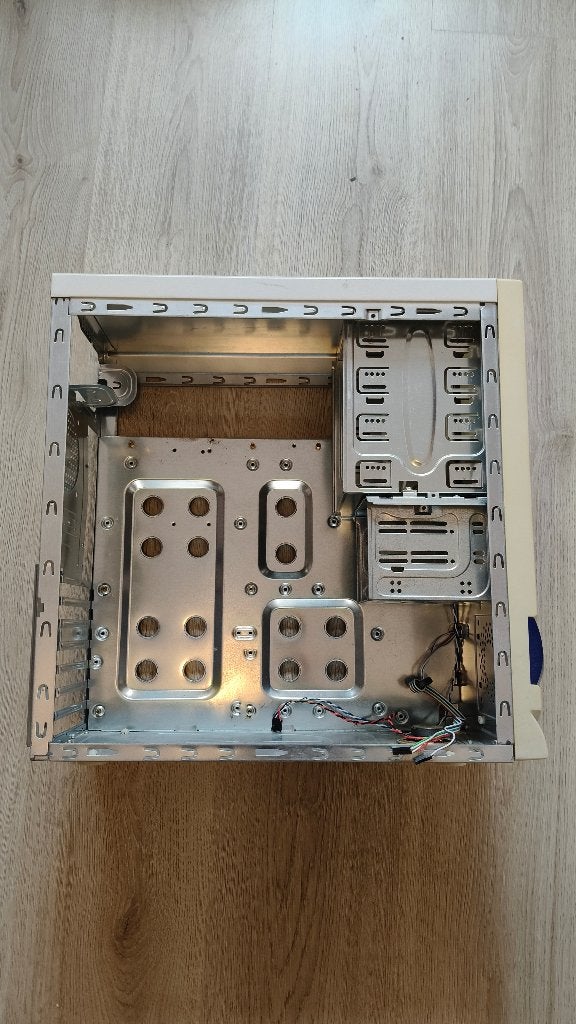 oude pc case, Ophalen of Verzenden, Niet werkend, Minder dan 4 GB, Minder dan 2 Ghz