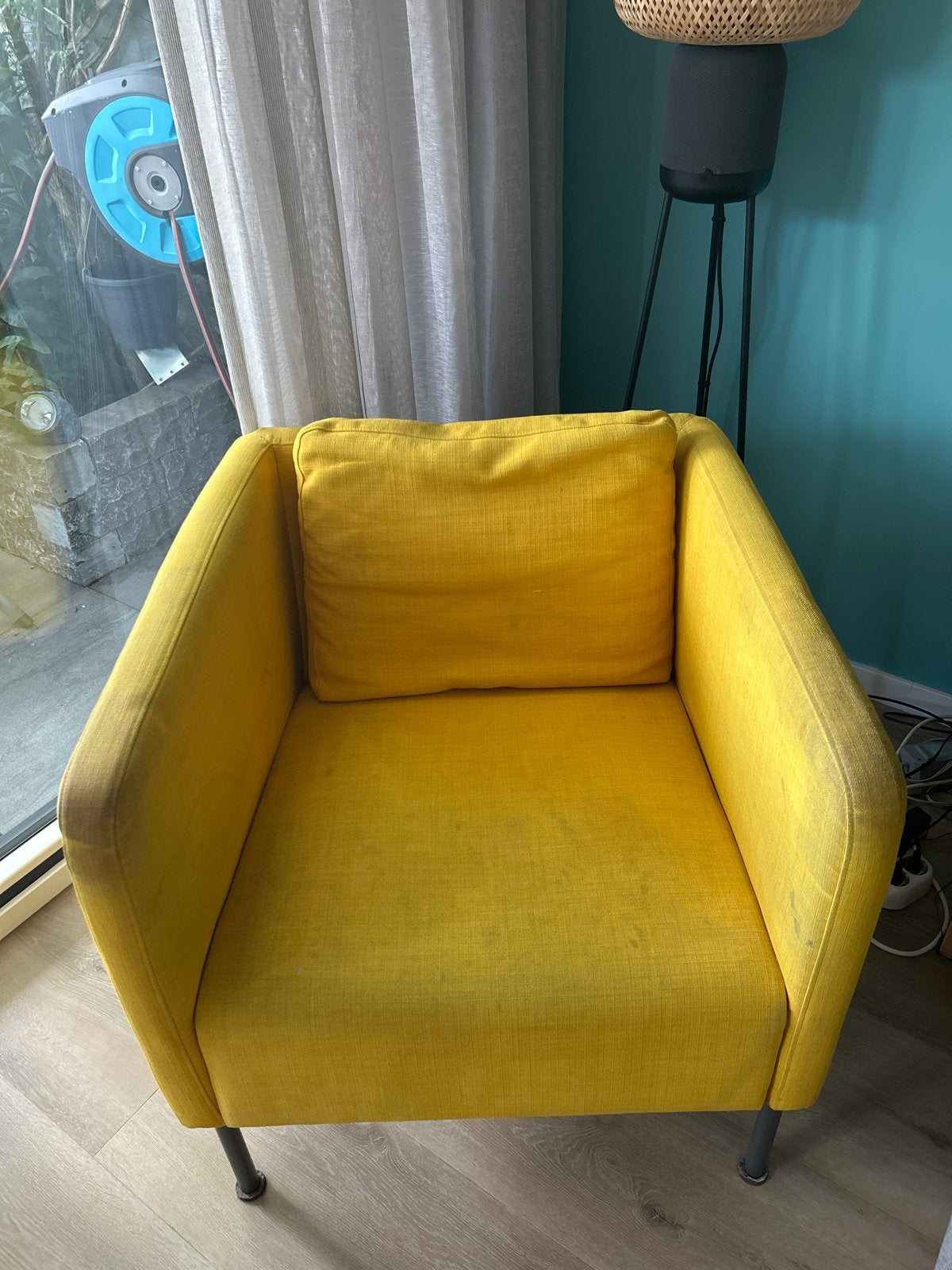 GRATIS: IKEA Fauteuil - Geel, met gebruikssporen, Huis en Inrichting, Fauteuils, Ophalen, Gebruikt, Stof, 75 tot 100 cm