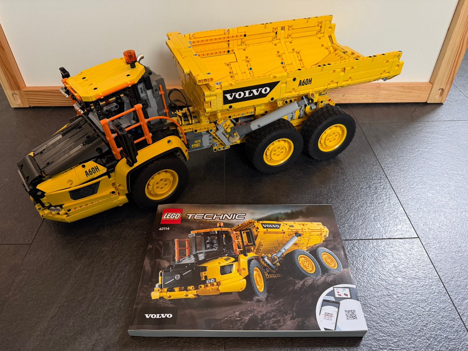 LEGO 42114 Volvo 6x6 Truck met kieptrailer, Ophalen, Lego, Compleet, Zo goed als nieuw