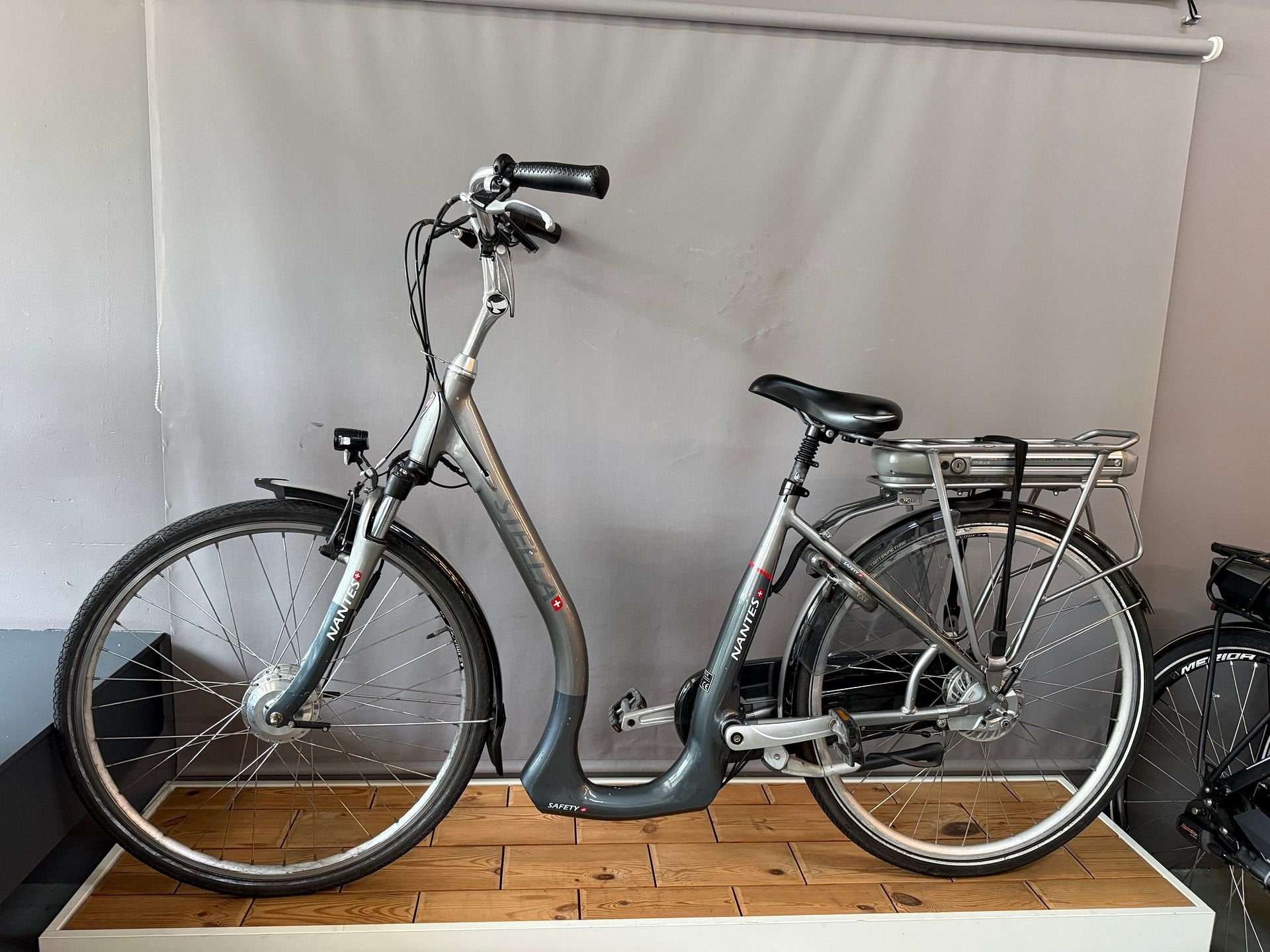 Elektrische fiets STELLA NANTES EXTRA LAGE INSTAP, -, -, Zo goed als nieuw, Minder dan 47 cm