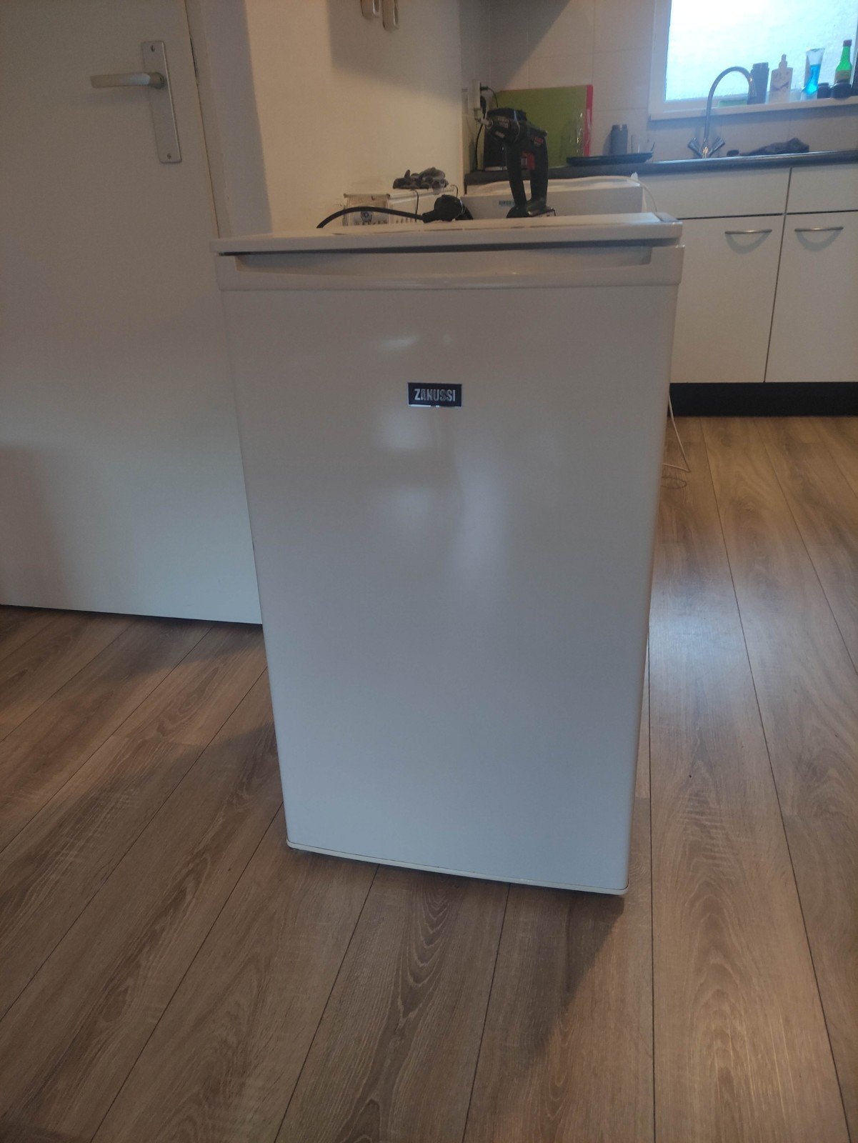 Zanussi ZRG11600WA Koelkast - Compact en Efficiënt, 100 tot 150 liter, 45 tot 60 cm, Ophalen, 85 tot 120 cm