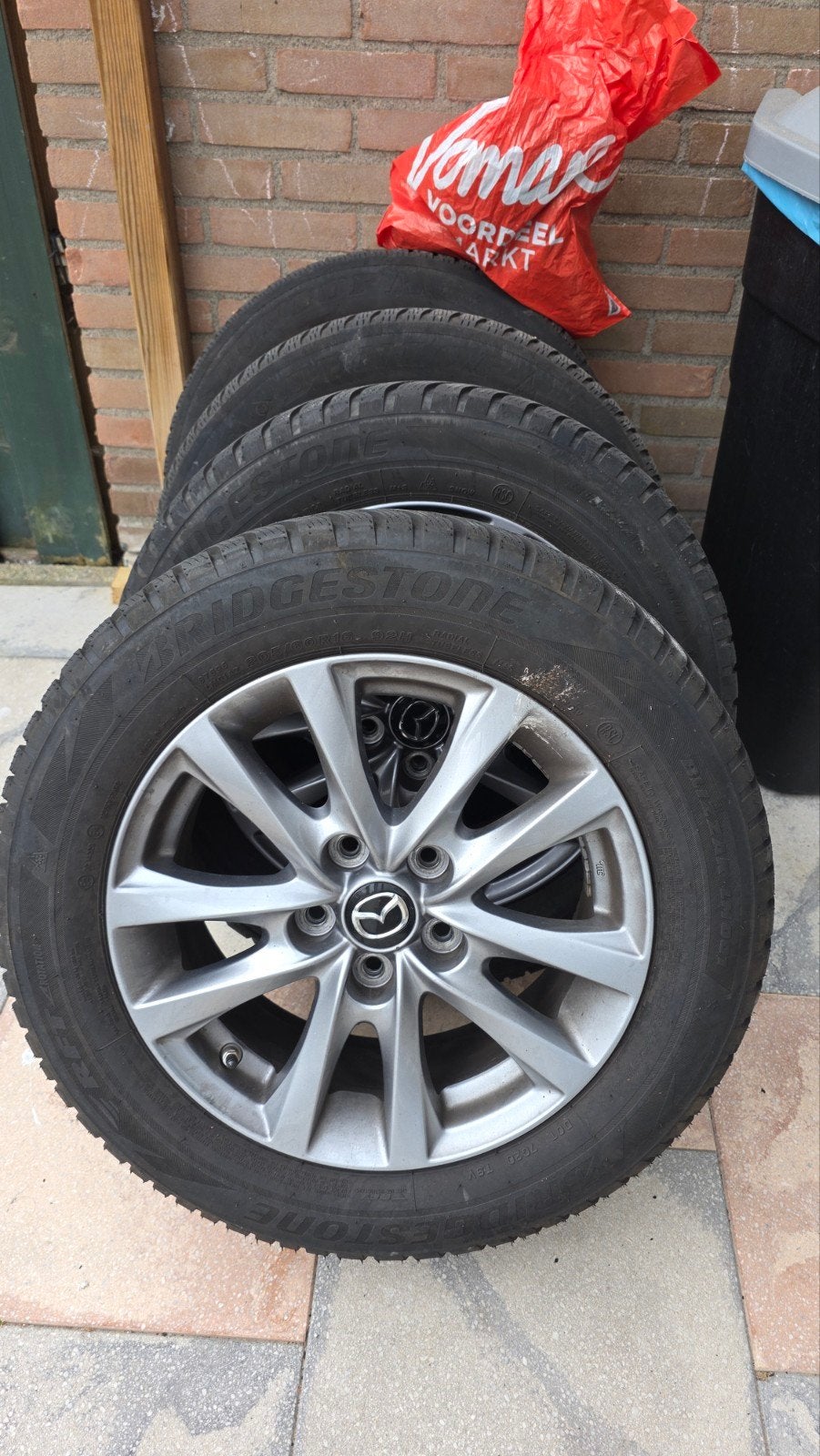 Originele Mazda velgen met all-season banden, Ophalen, Gebruikt, 16 inch, Banden en Velgen