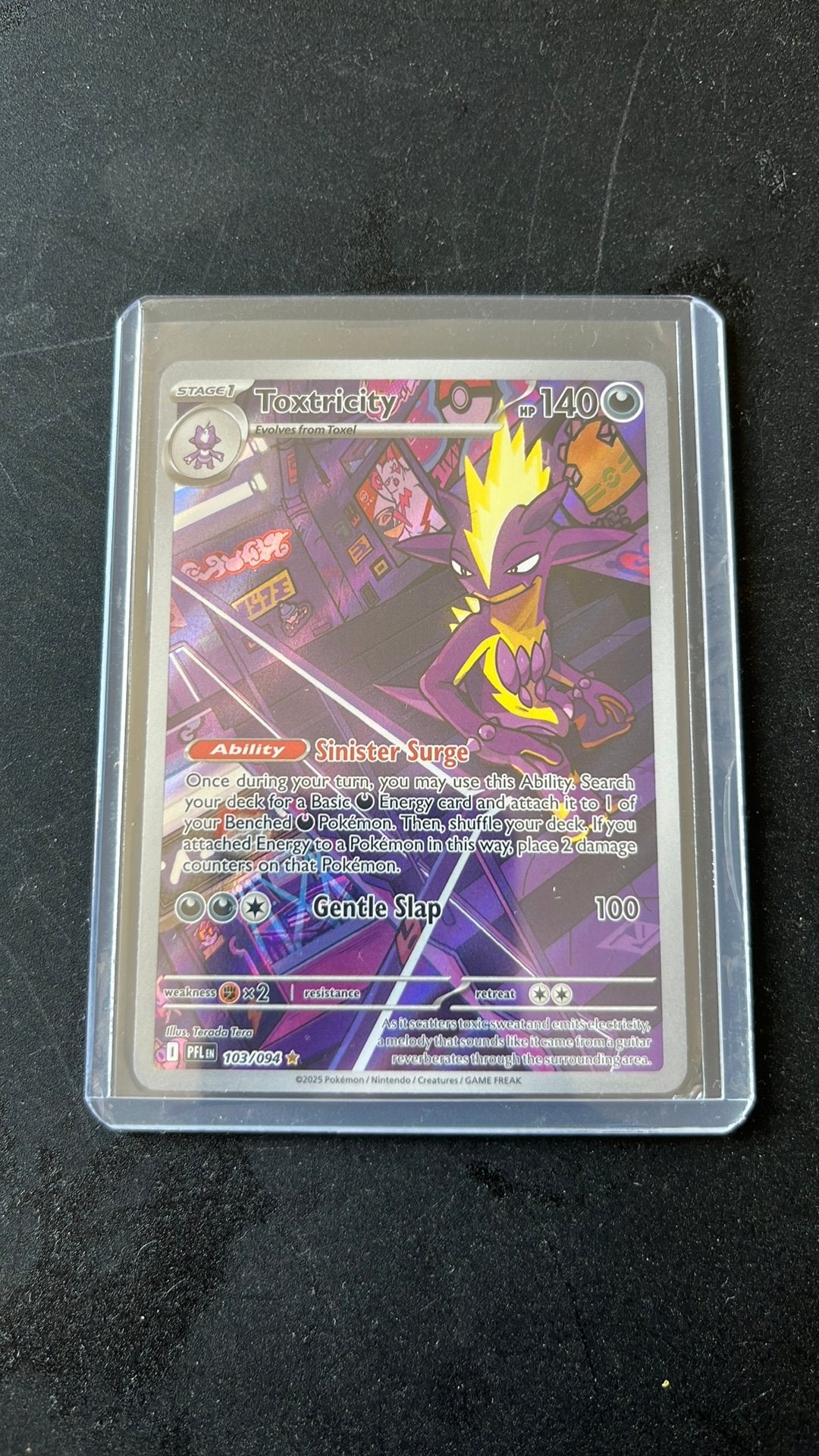 Toxtricity #103, Hobby en Vrije tijd, Verzamelkaartspellen | Pokémon, Ophalen of Verzenden, Zo goed als nieuw