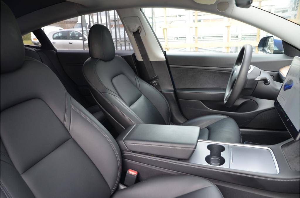 Tesla Model 3 Standard Plus RWD 60 kWh Trekhaak (1.000kg), E, Auto's, Tesla, Automaat, Achterwielaandrijving, Blauw, 370 km