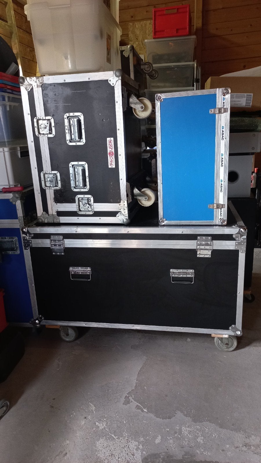 Diverse flightcases: zwart, blauw, aluminium, hout, Ophalen, Gebruikt, Overige instrumenten, Flightcase