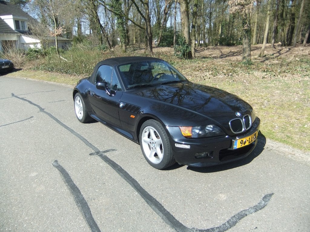BMW 2.8 Cabrio, Automaat, Achterwielaandrijving, Zwart, 192 pk
