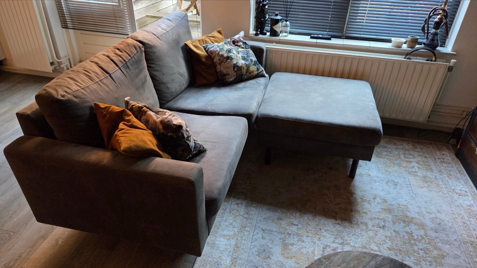Comfortabele 2,5-persoonsbank met hocker, Ophalen, Gebruikt, Stof