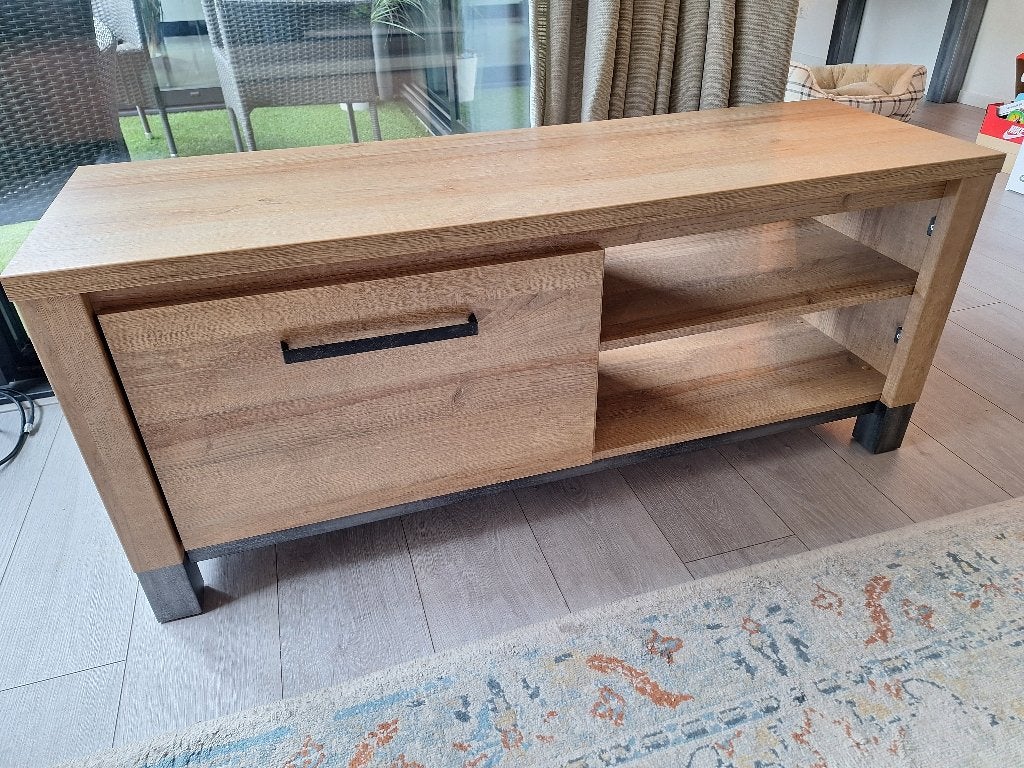 Mooi dressoir, voor een leuke prijs!, Ophalen, 100 tot 150 cm, Zo goed als nieuw, Met klep(pen)
