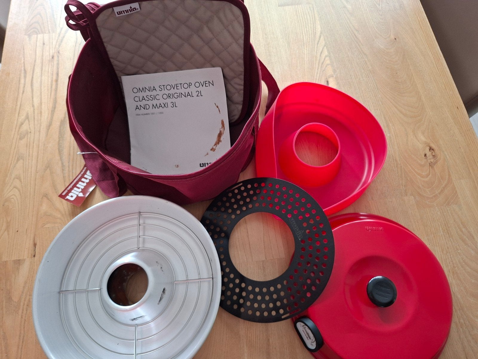 Omnia Camping Oven 2L met accessoires en tas, Ophalen, Zo goed als nieuw