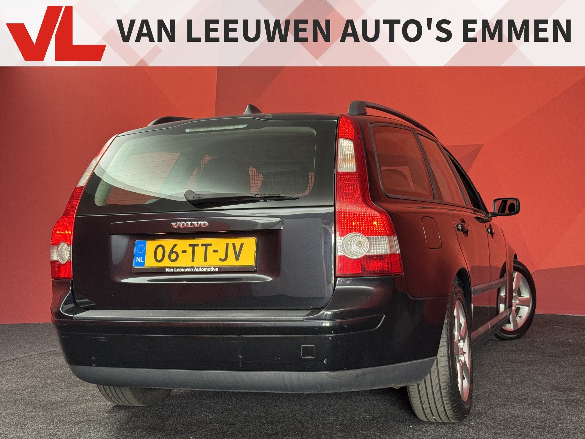 Volvo V50 1.8 Edition I | Clima | Apk 08-04-2027 (bj 2006), Auto's, Voorwielaandrijving, Zwart, 4 cilinders, Leder en Stof