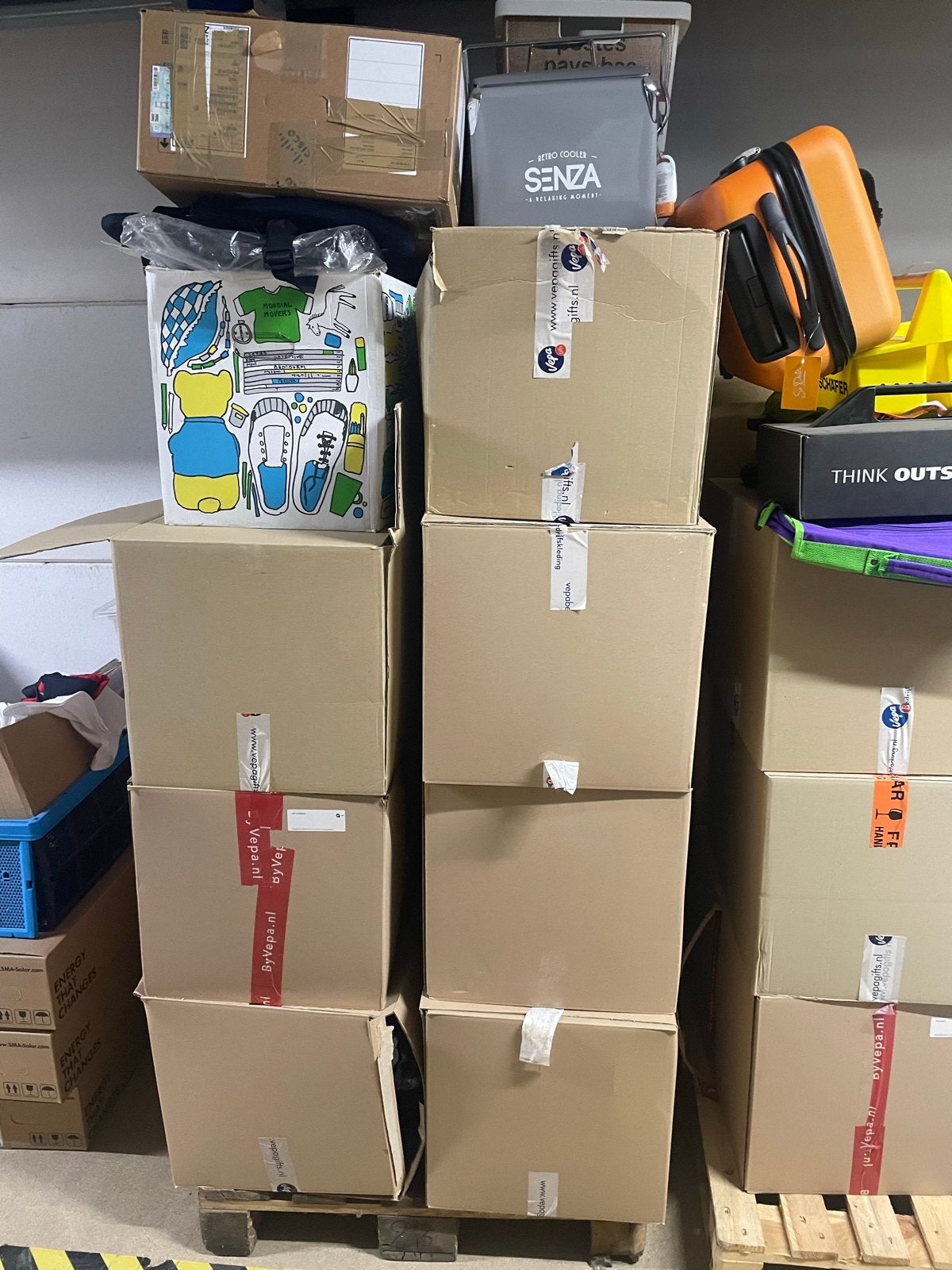 Relatiegeschenken uit collectie voor verkoop markten., Ophalen