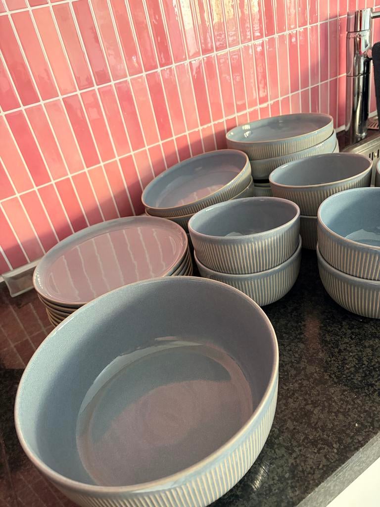 Portugees servies blauwgrijs - Borden, kommen en schalen, Ophalen, Zo goed als nieuw, Bord(en), Effen