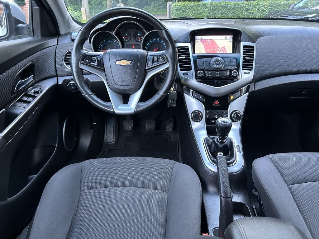 Chevrolet Cruze 1.6 LT Navi, Cruise, LMV, Slechts 106 dkm!, Auto's, 4 cilinders, Met garantie (alle), Origineel Nederlands, Parkeersensor