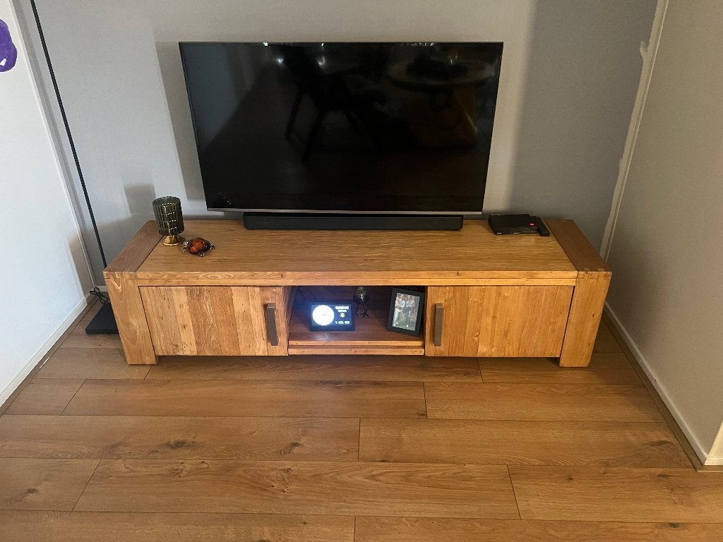 Massief eikenhouten TV Meubel, Ophalen, 150 tot 200 cm, Eikenhout, Zo goed als nieuw