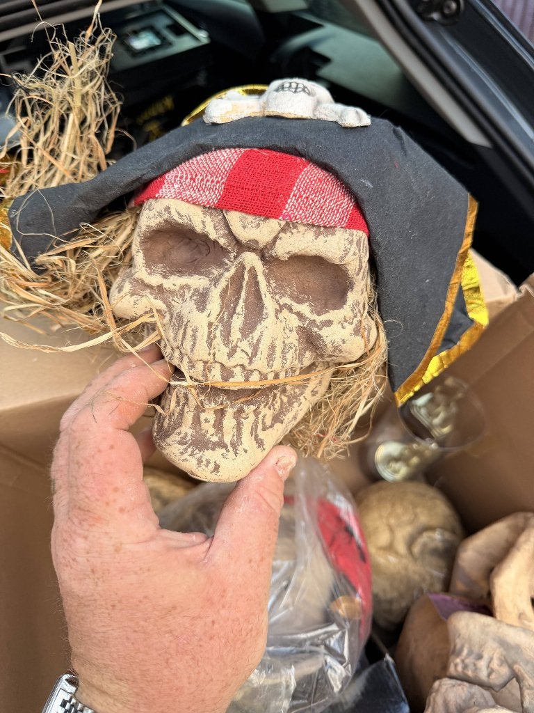 TE KOOP SCHEDEL PIRAAT PIEPSCHUIM M, Versiering, Halloween of Griezel, Nieuw, NVT