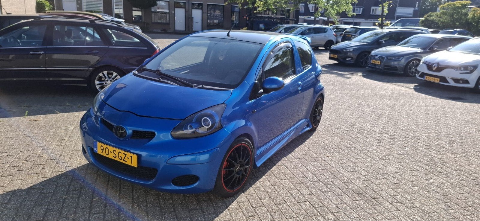 Toyota Aygo 1.0 12V Vvt-i 3DRS MMT 2011 Blauw, Auto's, Voorwielaandrijving, 68 pk, Origineel Nederlands, Handgeschakeld